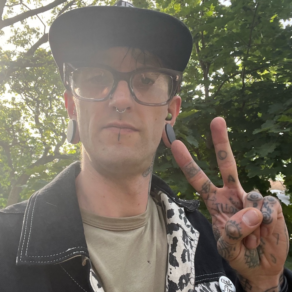Meet your posher
